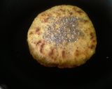 Foto del paso 6 de la receta: Arepa con chía y panela rellena de vegetales salteados... 🍯🍘🌽🧀🥗🥙🥗🧀🌽🍘🍯