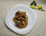 Foto del paso 3 de la receta: Papines y portobellos a la crema