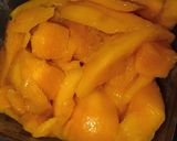Foto langkah ke 1 dari resep Mango sorbet.