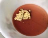 Une image de l'étape 9 de Salade marinée de pommes de terre au porc, oignons nouveaux et tomates orange.