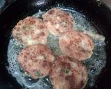 A picture of step 4 of Potato and vegetable kababs.