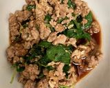 รูปขั้นตอนการทำที่ 3 ของ ผัดกระเพราไข่เยี่ยวม้าหมูสับ