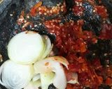 Foto langkah ke 2 dari resep Tumis Jamur Tiram Pedas.