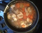 Une image de l'étape 6 de Soupe TONJIRU au Miso et Tofu.