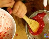 A picture of step 7 of Kid's Strawberry Cream Cheese.