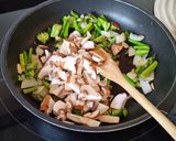 Foto del paso 2 de la receta: Salsa de esparragos