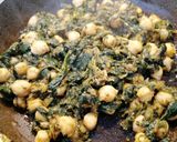 Foto del paso 8 de la receta: Espinacas con garbanzos a la andaluza