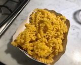 Foto del paso 1 de la receta: "Alla pasta pasta”(Fusilli con crema gratinados)