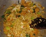 Foto langkah ke 3 dari resep Mie goreng nyemek.