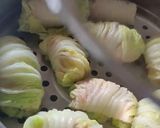 Foto langkah ke 5 dari resep Sawi Gulung Ayam.