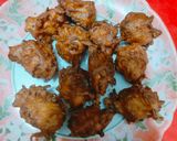 प्याज के पकौड़े (pyaz ke pakode recipe in Hindi) रेसिपी चरण 4 फोटो