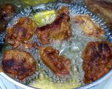 A picture of step 2 of Fried Curry Chicken.
