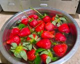 Foto langkah ke 1 dari resep Selai Strawberry.
