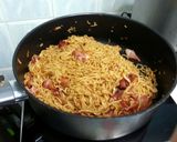A picture of step 6 of Fried Spicy Noodle With Crispy Bacon.