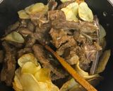 A picture of step 5 of Onion Lamb with Potatoes.