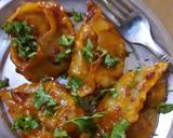 सोया शेजवान सॉस मोमोज (Soya Schezwan sauce momos recipe in Hindi) रेसिपी चरण 3 फोटो