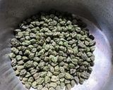 A picture of step 1 of Hara Chana Kebab.