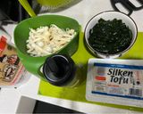 Foto langkah ke 1 dari resep Miso Soup ala Mama Asi / yLoVeA.
