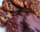 Foto del paso 4 de la receta: Galletas de Avena y Pasas con Baño de Chocolate