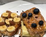 Foto del paso 6 de la receta: Tostadas francesas con fruta y sándwich de tostadas relleno con queso 🧀 de almendras saludable