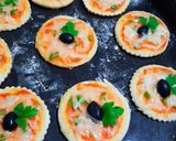 Une image de l'étape 2 de Mini pizza.