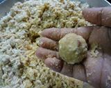 A picture of step 4 of Beaten rice/Poha laddu:.