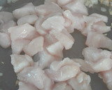 Foto del paso 2 de la receta: Arroz con alcachofas setas y pollo
