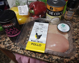 Foto del paso 1 de la receta: Pechugas de pollo con leche de coco y picadillo de pimientos