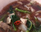 รูปขั้นตอนการทำที่ 4 ของ ราดหน้าหมูหมักคะน้ากรอบ