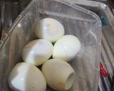 Foto langkah ke 2 dari resep Opor Ayam Telur Kuah Kuning.
