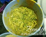 A picture of step 1 of Palak and Finger Chip Pakoras.