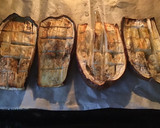 Foto del paso 1 de la receta: Berenjenas con atún, huevo duro y 5 clases de queso