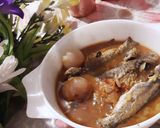 A picture of step 7 of Tangra Machher Jhal/ Small Cat fish Curry.