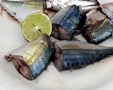 Foto langkah ke 1 dari resep Sambal goreng ikan kembung.