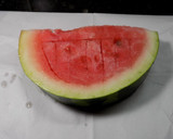 Foto del paso 1 de la receta: Licuado rojo pasion (sandía, frutillas y granadina)