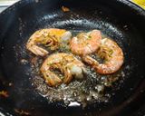 Foto del paso 2 de la receta: Bacalao en salsa de Marisco