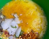 A picture of step 3 of Scrambled omelette.