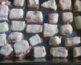 Foto del paso 4 de la receta: Bizcochitos con salame