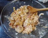 Foto del paso 2 de la receta: Empanadas horneadas de pollo y chistorra casera