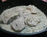 Foto del paso 6 de la receta: Filetes de solomillo de pavo a la crema