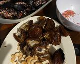 Foto langkah ke 4 dari resep Kuker kurma coklat isi kacang mete.