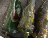 Foto del paso 2 de la receta: Rollos de chile relleno hojaldrado