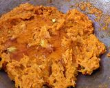 A picture of step 5 of Gajar Halwa with Honey.
