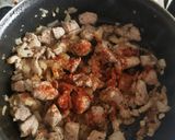 Foto del paso 2 de la receta: Arroz con lomo y panceta
