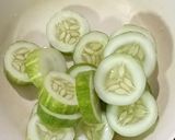 Foto langkah ke 1 dari resep Rujak Gula Lunak (Timun).