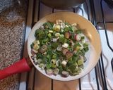 Foto del paso 2 de la receta: Morrones rellenos con verdeo