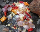 Foto langkah ke 4 dari resep Telur ceplok sambal apel.