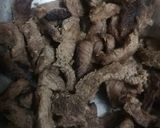 A picture of step 2 of Stir fry Beef.