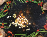 Foto del paso 4 de la receta: Paella de pollo y judía verde 🥘