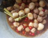 Foto langkah ke 4 dari resep Pindang Telur Puyuh Kecap+Bakso.